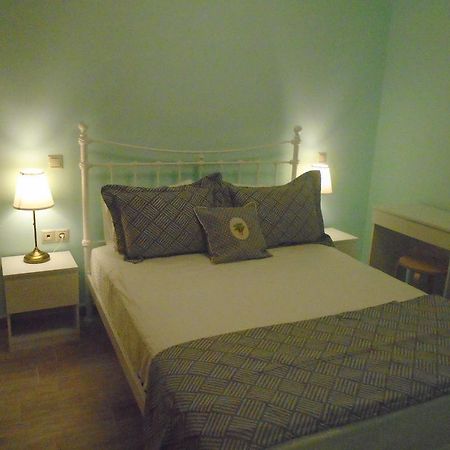 Socrates Family Apartments Kalligoni Dış mekan fotoğraf