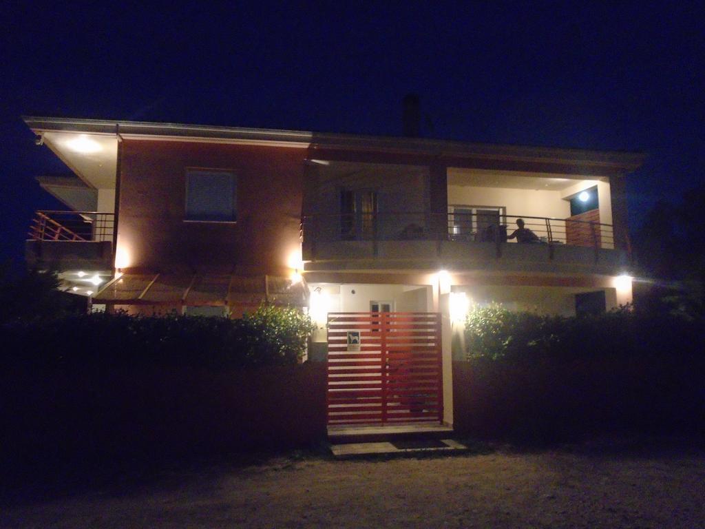Socrates Family Apartments Kalligoni Dış mekan fotoğraf
